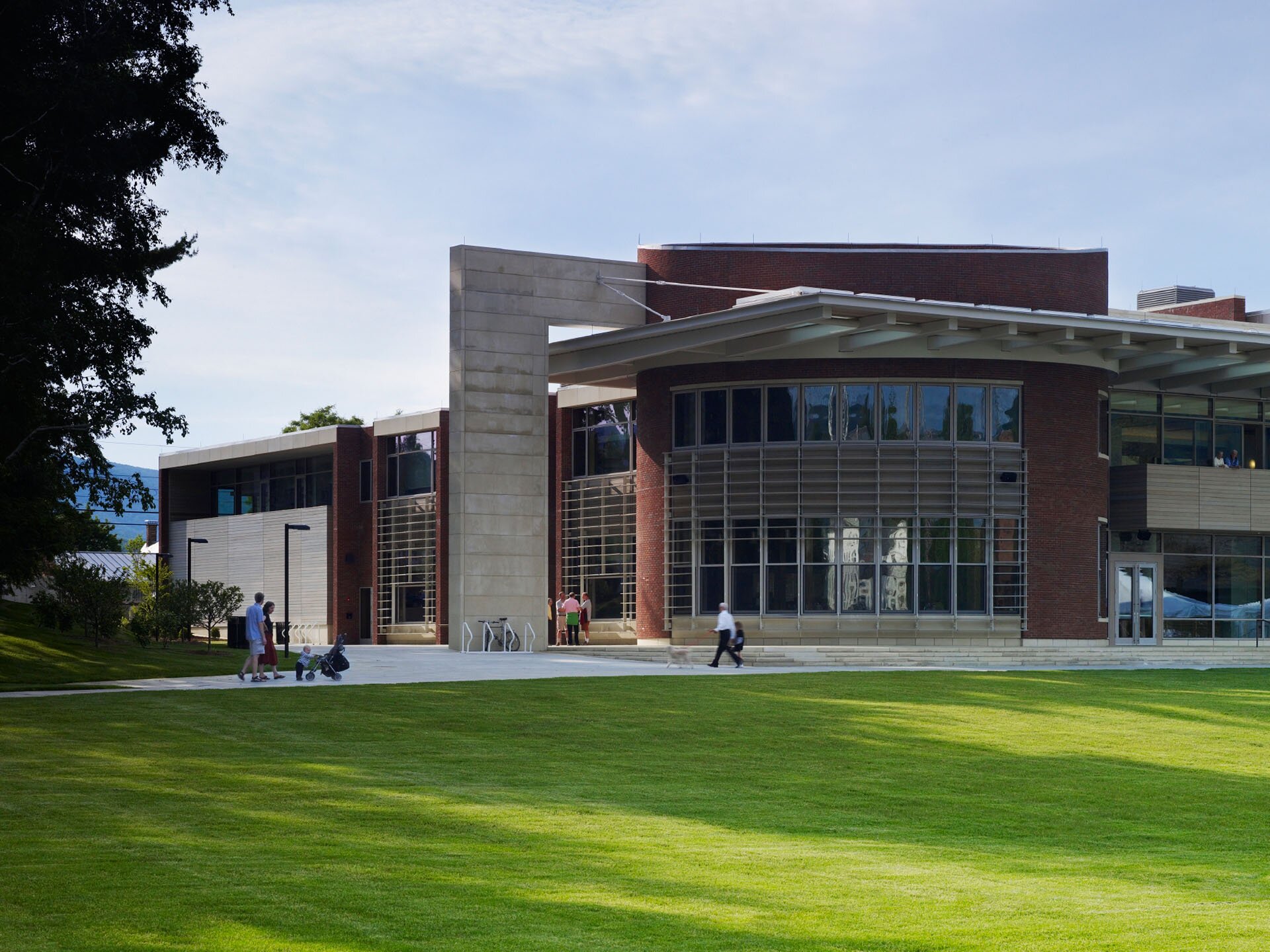 80 — Final Photography — Exterior;