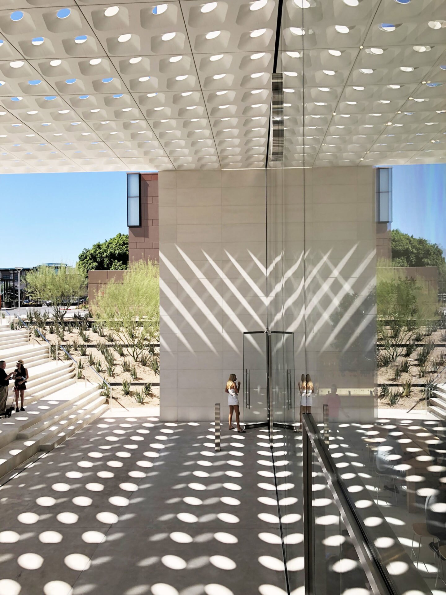 1600_Apple-Scottsdale_Exterior-Public-2